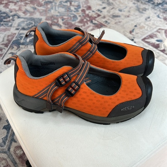 Keen Malibu Mary Jane Waterproof Orange Stretch Strap Trail Shoes - Picture 3 of 7